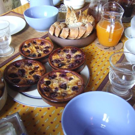 Bed and Breakfast Bize De La Tour Saint-Bonnet-du-Gard Екстер'єр фото