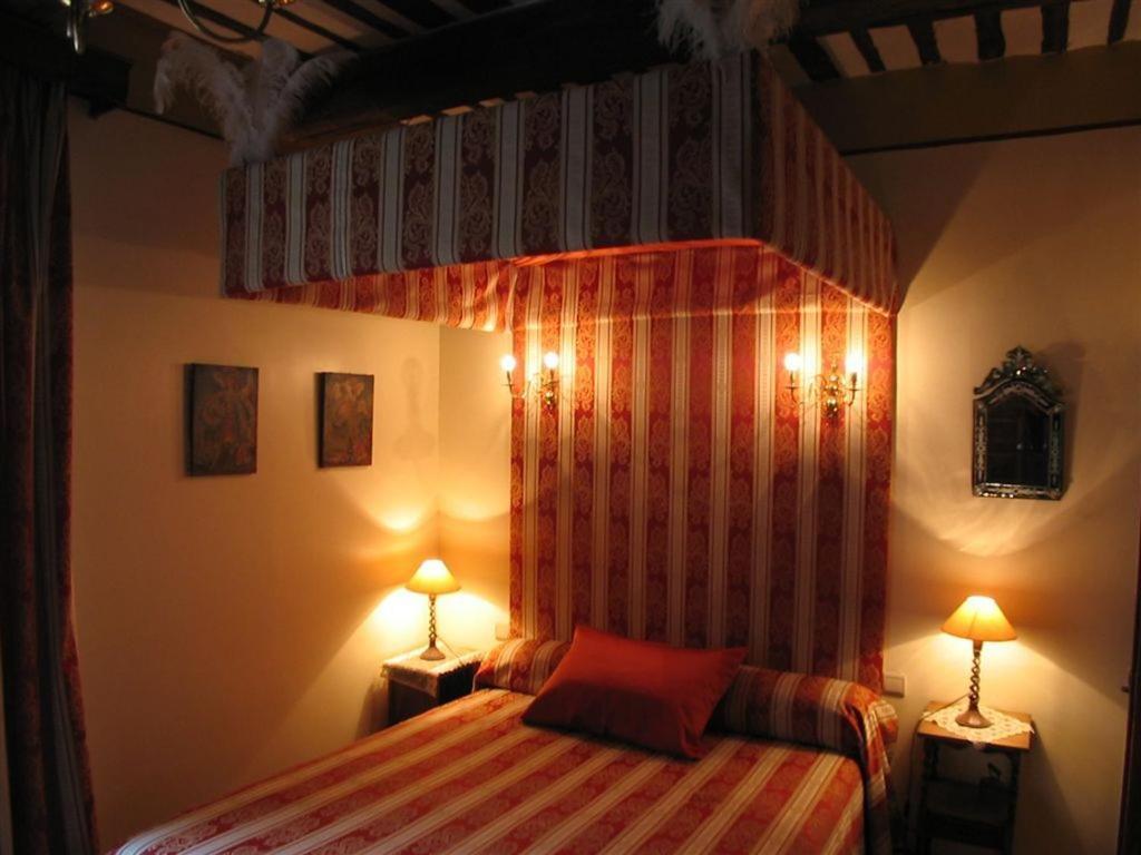 Bed and Breakfast Bize De La Tour Saint-Bonnet-du-Gard Номер фото